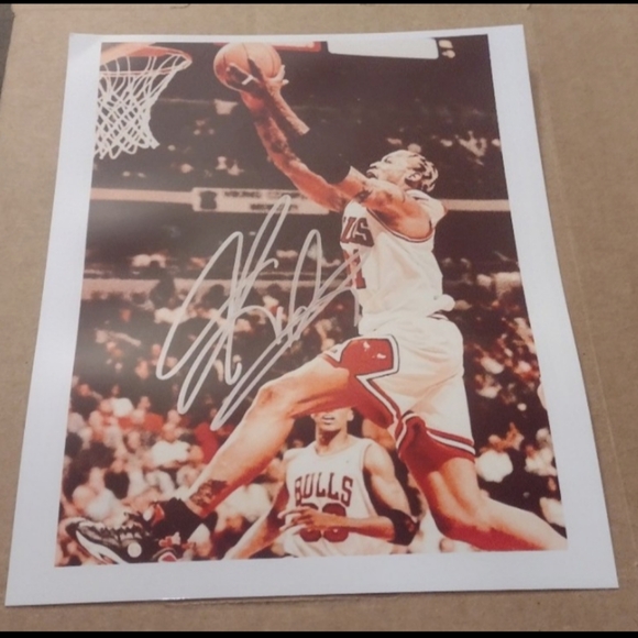 NEW! DENNIS RODMAN CHICAGO BULLS 8.5x11 ULTRA PREMIUM GLOSSY BASKETBALL POSTER! - Picture 4 of 4